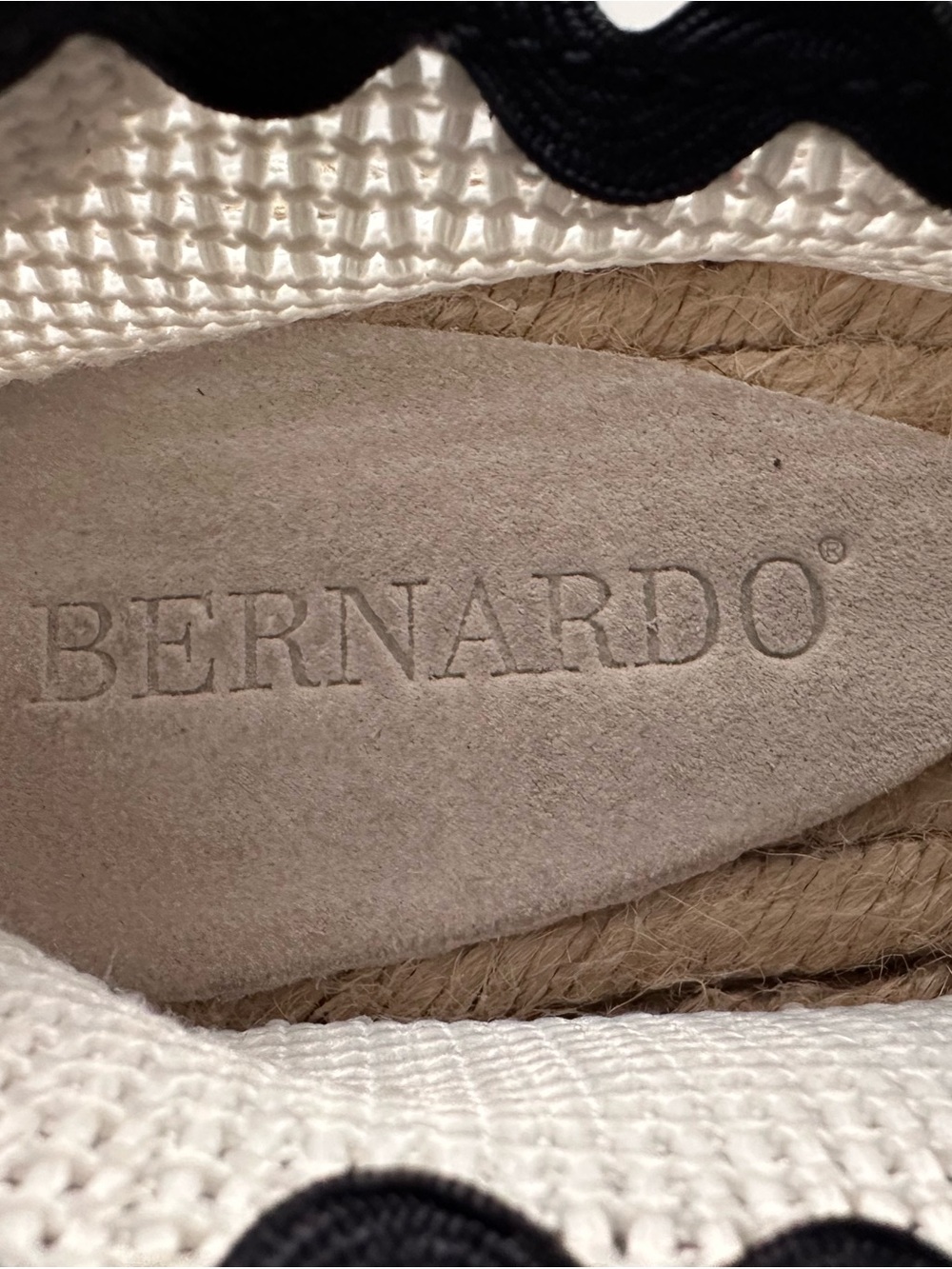 Bernardo Vale Scalloped Mesh Espadrille Sneakers - Like New - White/Black Size 6 - Picture 3 of 8